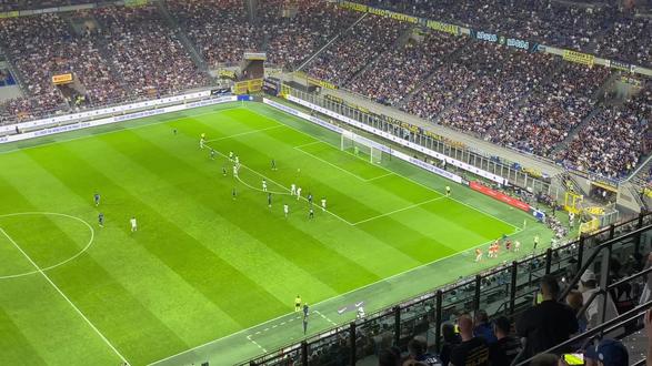 更受益于团 更受益于团