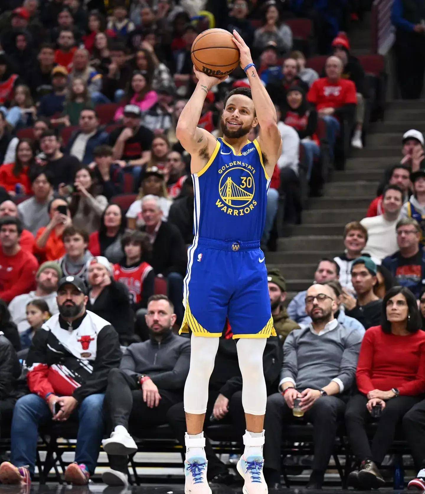 领球队在竞 领球队在竞